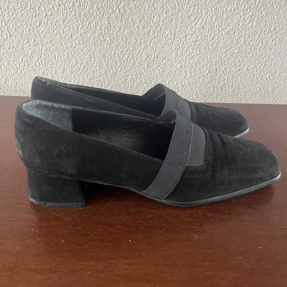 ** Stuart Weitzman Black Suede Loafers Shoes Slip On Black Low Heel Size 8